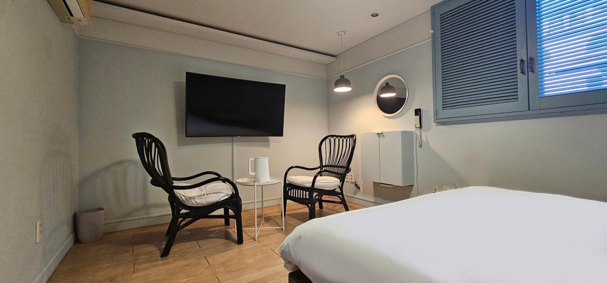 Hansan Hotel Тхонйон Екстер'єр фото