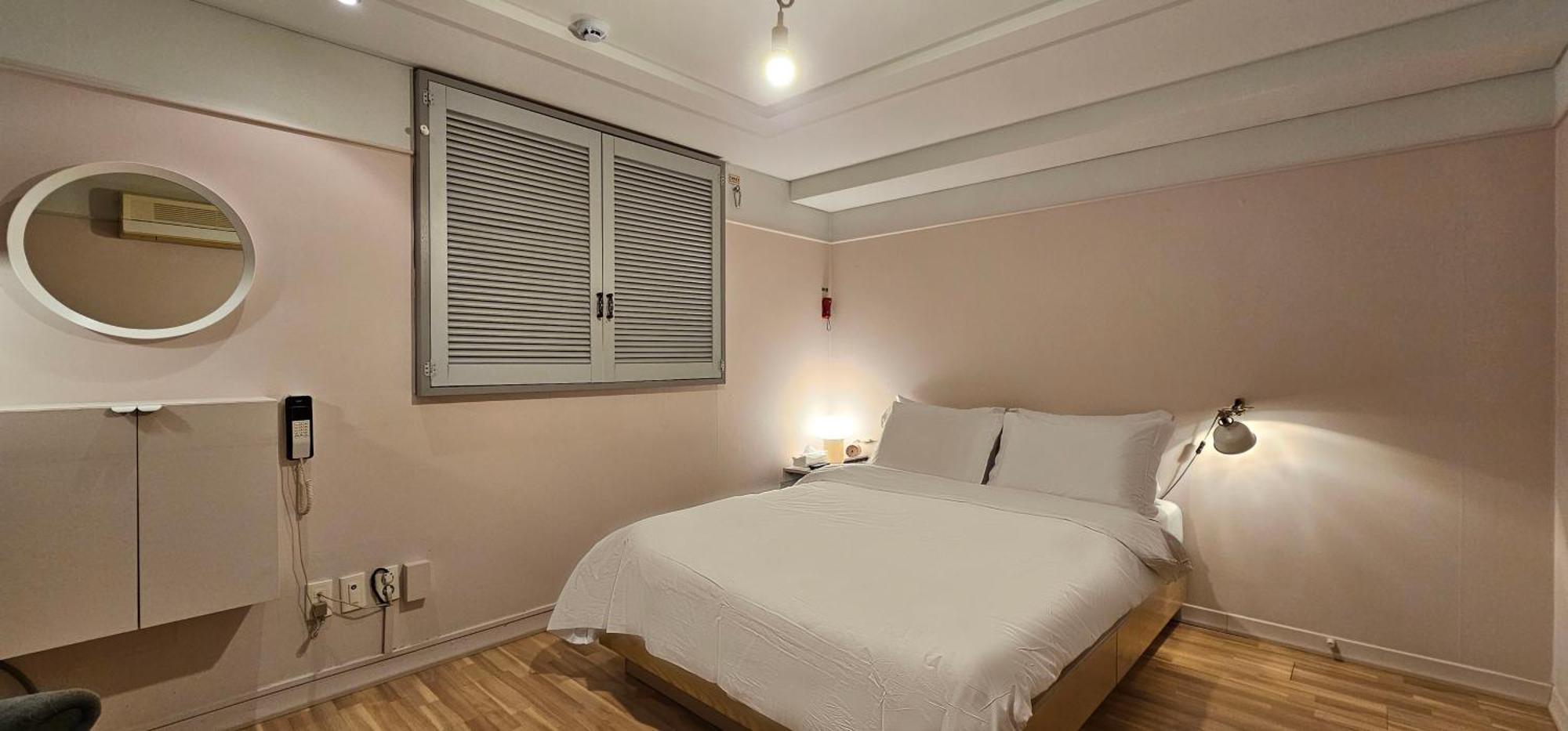 Hansan Hotel Тхонйон Екстер'єр фото