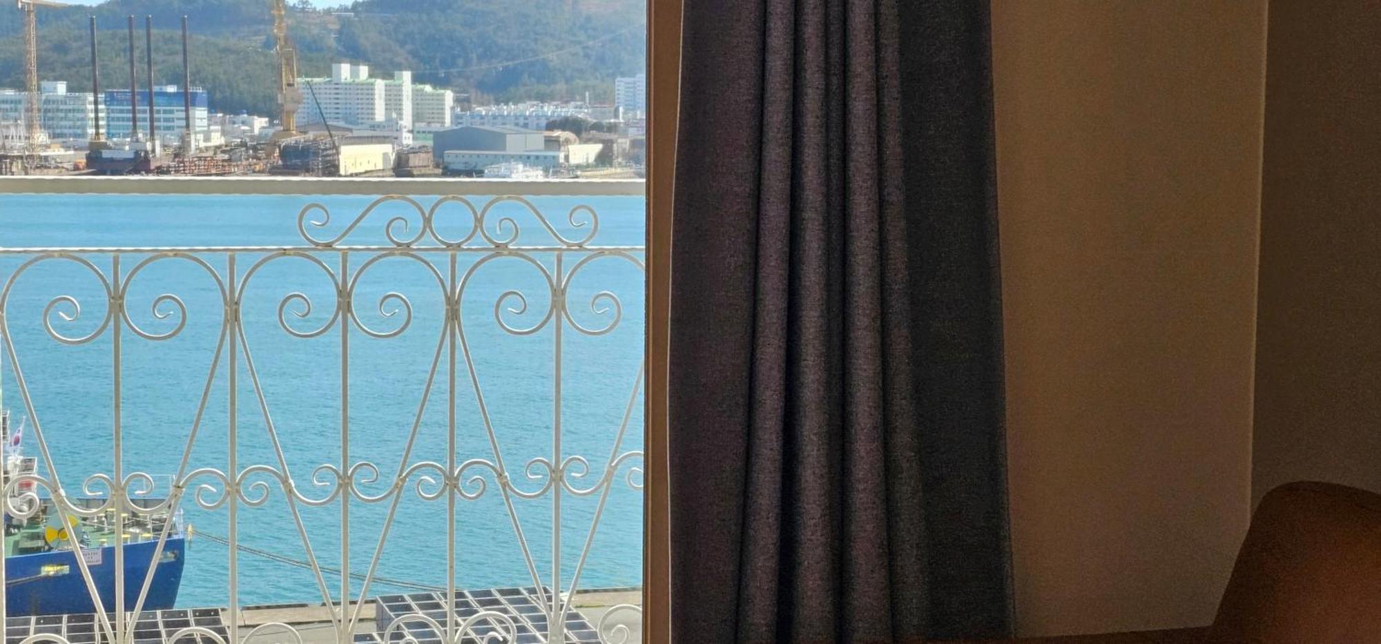 Hansan Hotel Тхонйон Екстер'єр фото